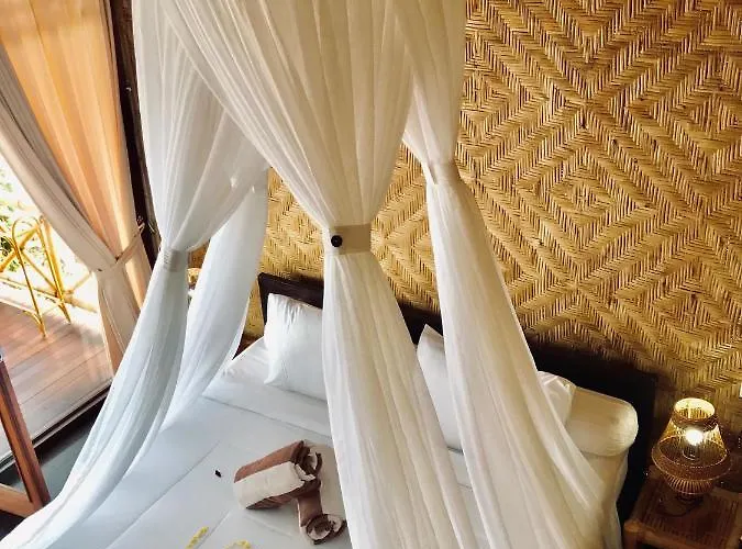 Bamboo 3* Batununggul
